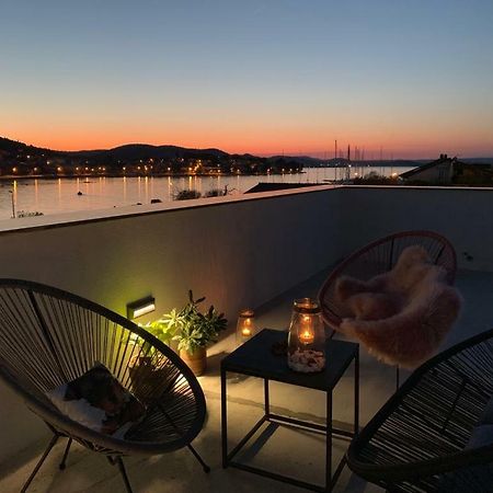 Modern Apartments Day Σίμπενικ Εξωτερικό φωτογραφία