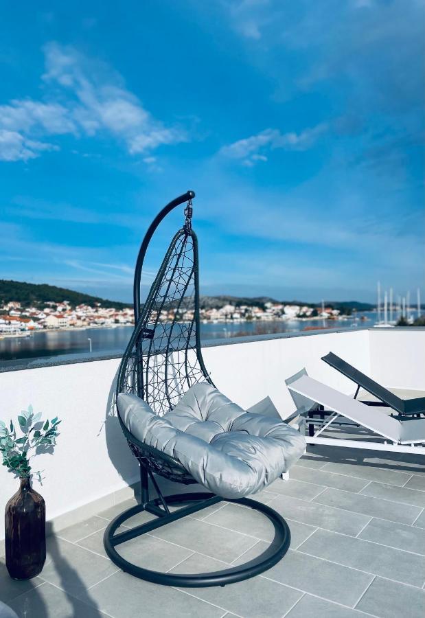 Modern Apartments Day Σίμπενικ Εξωτερικό φωτογραφία