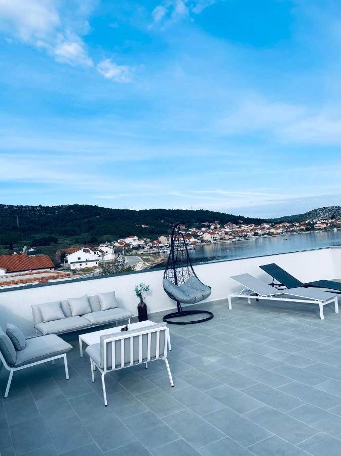 Modern Apartments Day Σίμπενικ Εξωτερικό φωτογραφία