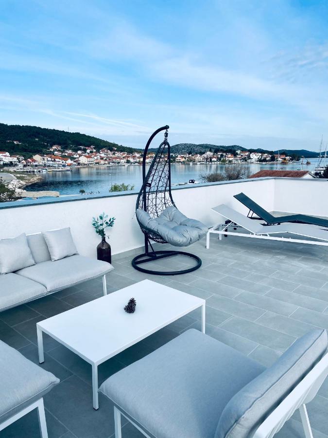 Modern Apartments Day Σίμπενικ Εξωτερικό φωτογραφία